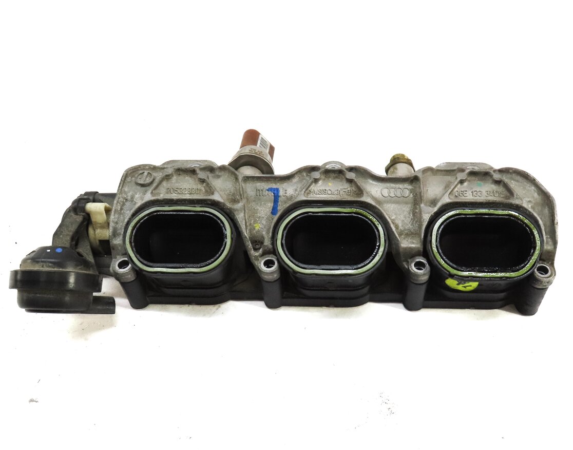 Thumbnail 2: 11-18 PORSCHE CAYENNE PANAMERA (958 970 G1) 3.0L - LEFT LOWER INTAKE MANIFOLD