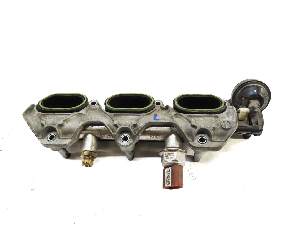 Thumbnail 5: 11-18 PORSCHE CAYENNE PANAMERA (958 970 G1) 3.0L - LEFT LOWER INTAKE MANIFOLD