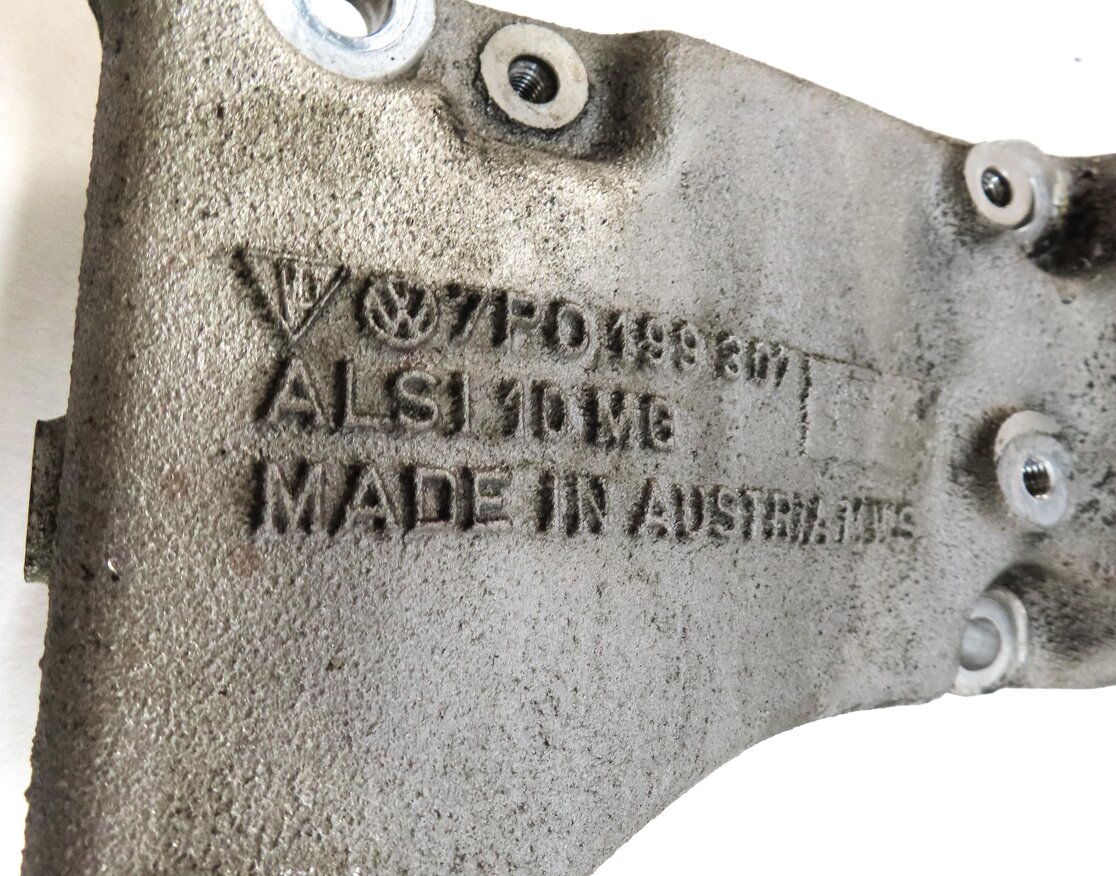 Thumbnail 10: 2014 PORSCHE CAYENNE 958 3.0L HYBRID M06.EC LEFT RIGHT ENGINE MOUNT BRACKET SET2