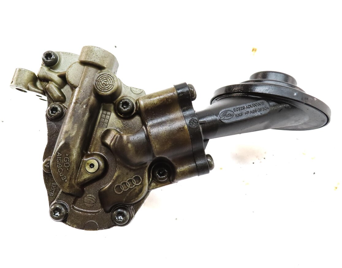 Thumbnail 10: 2014 PORSCHE CAYENNE (958) 3.0L HYBRID M06.EC ENGINE OIL PUMP 06E109361F