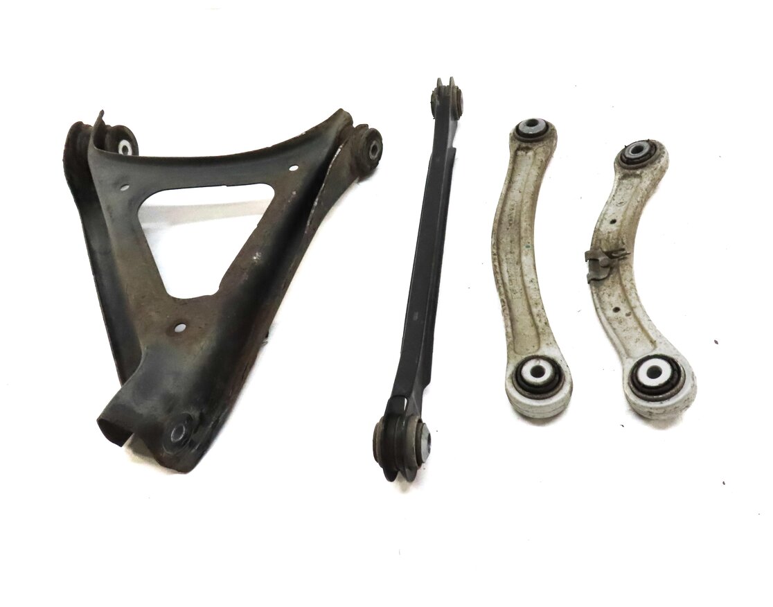 Thumbnail 2: 2011-2015 PORSCHE CAYENNE (958) RIGHT PASSENGER REAR CONTROL ARM SET 4