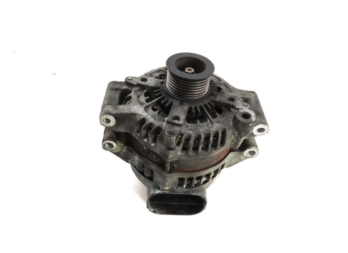 12-19 BMW 5 6 7 X5 X6 M5 M6 (F06 F10 F12 F15 F16 F85) 4.4L ALTERNATOR (210 AMP)