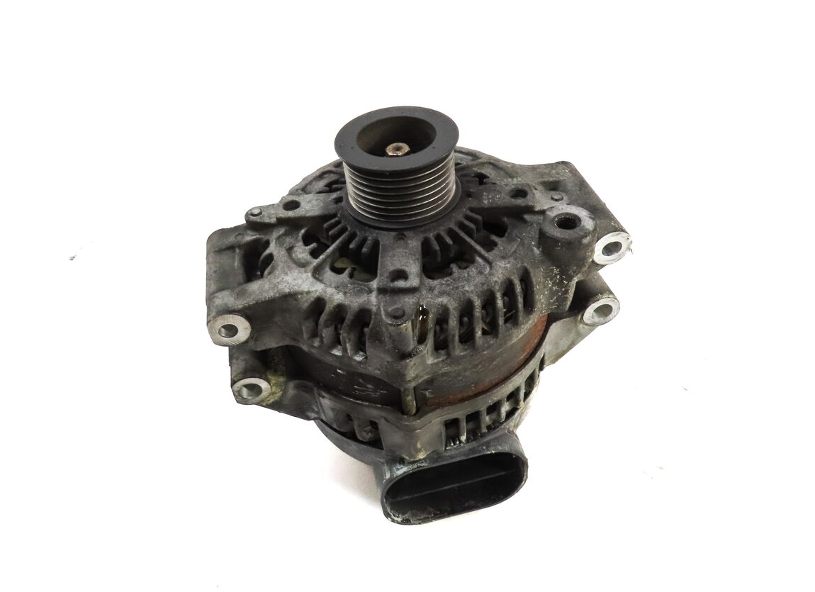 Thumbnail 2: 12-19 BMW 5 6 7 X5 X6 M5 M6 (F06 F10 F12 F15 F16 F85) 4.4L ALTERNATOR (210 AMP)