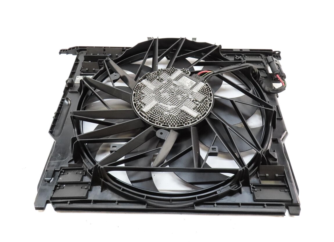 Thumbnail 5: 10-18 BMW 550i 550iGT 650i 750i (F01 F06 F10) 850w RADIATOR COOLING FAN & SHROUD
