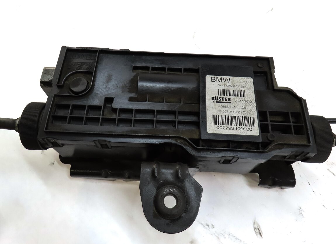 Thumbnail 6: 2013 BMW 750i (F01) EMERGENCY HILL PARKING E-BRAKE ACTUATOR w/ CABLES 6856931