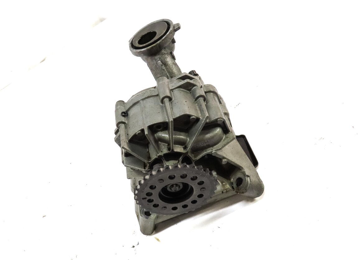 Thumbnail 3: 2013 BMW 750i (F01) 4.4L TURBO N63 ENGINE OIL PUMP & PICKUP TUBE 11417643256