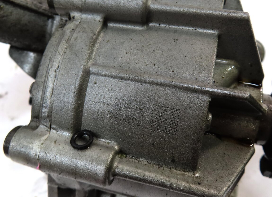 Thumbnail 7: 2013 BMW 750i (F01) 4.4L TURBO N63 ENGINE OIL PUMP & PICKUP TUBE 11417643256