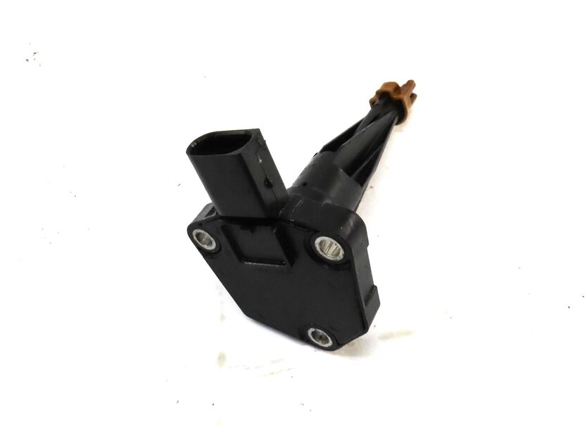 Thumbnail 2: 2013 BMW 750i (F01) 4.4L TURBO N63 ENGINE OIL LEVEL SENSOR 7636295