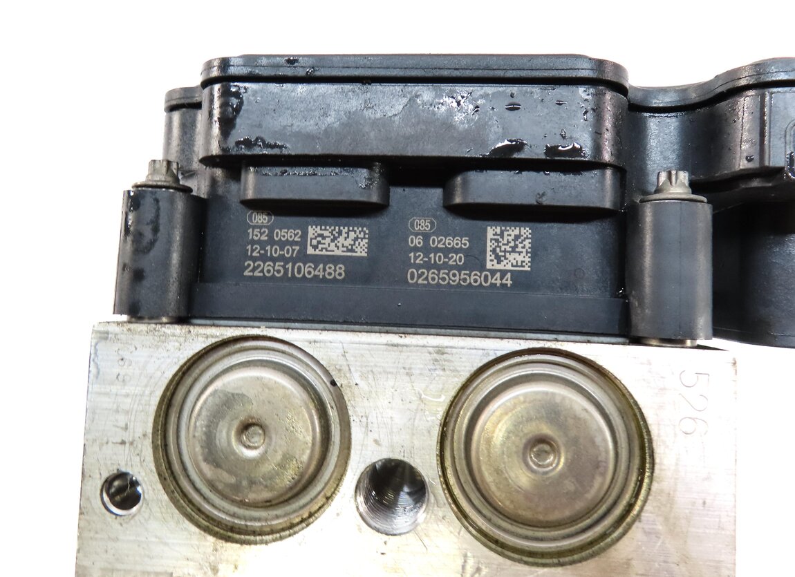 Thumbnail 5: 2012-2019 BMW 5 6 7 SERIES (F01 F02 F04 F06 F10 F12) ABS BRAKE PUMP w/ MODULE