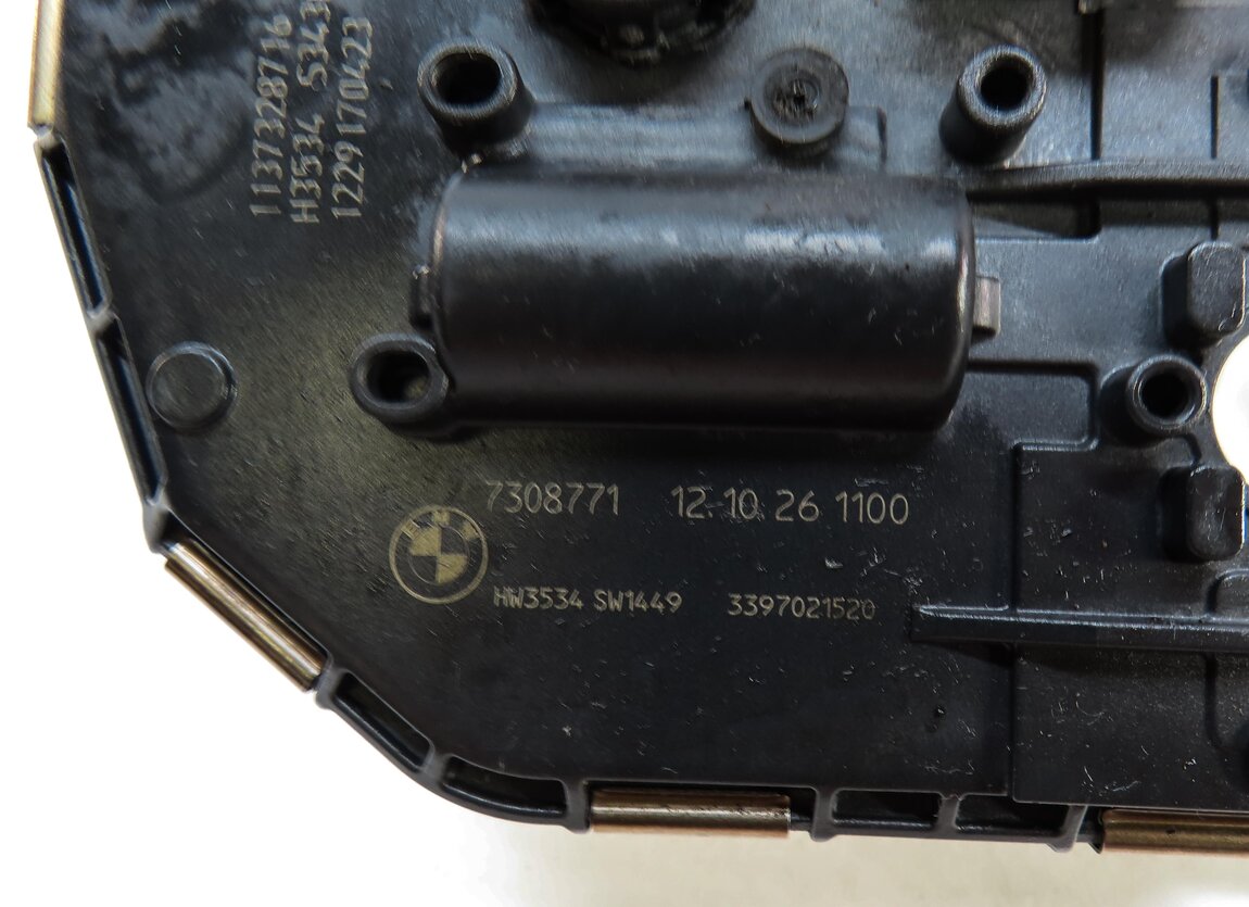 Thumbnail 7: 2013 BMW 750i (F01) FRONT WINDSHIELD WIND SHIELD WIPER MOTOR 7308771
