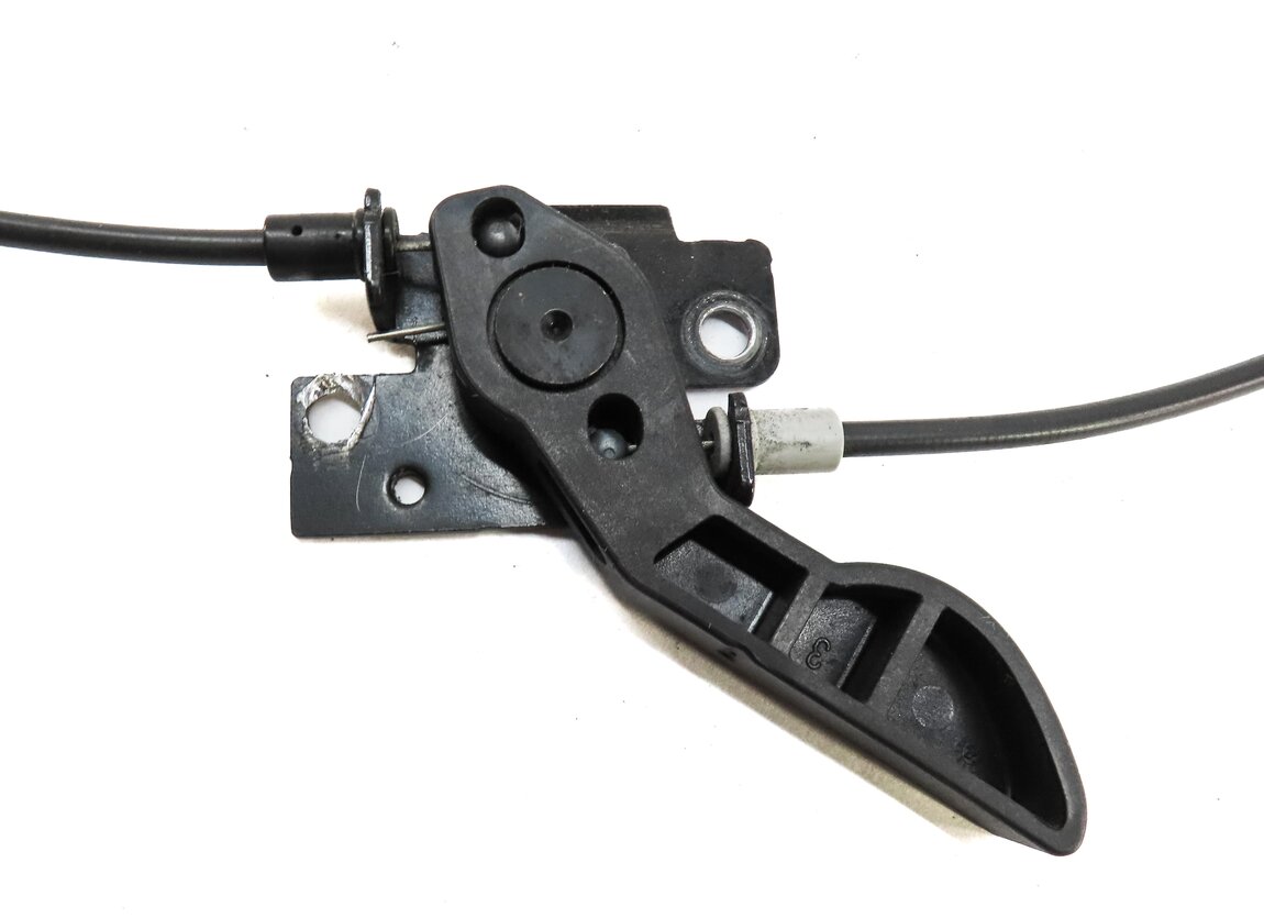 Thumbnail 5: 2013 BMW 750i F01 HOOD SAFETY CATCH HOOK LATCH SET 2 w/ CABLES & RELEASE HANDLE