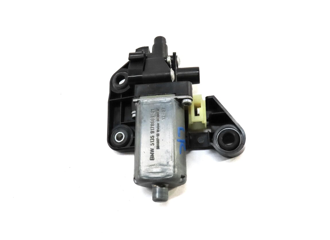 Thumbnail 2: 2013 BMW 750i (F01) REAR LEFT DOOR SUNSHADE SUN SHADE BLIND ADJUST MOTOR 9178669