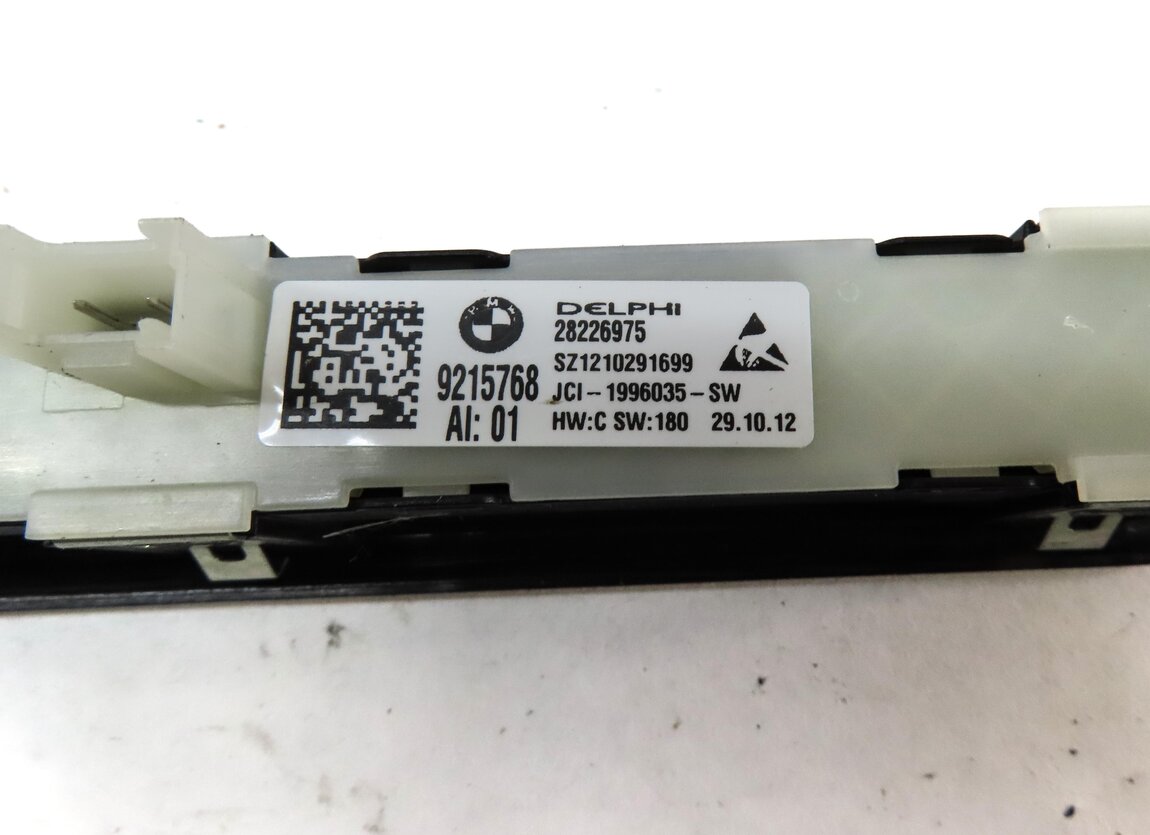 Thumbnail 6: 2013 BMW 750i (F01) FRONT RIGHT PASSENGER SEAT MEMORY MASSAGE CONTROL SWITCH