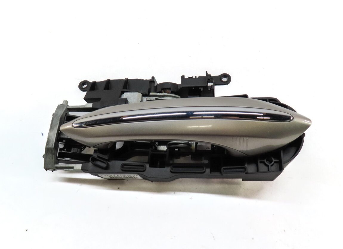 Thumbnail 2: 09-19 BMW 5 6 7 SERIES (F01 F07 F10 F12) RIGHT REAR COMFORT DOOR HANDLE CASHMERE