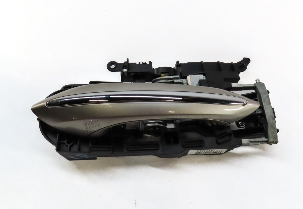 Thumbnail 4: 09-19 BMW 5 6 7 SERIES (F01 F07 F10 F12) LEFT REAR COMFORT DOOR HANDLE CASHMERE