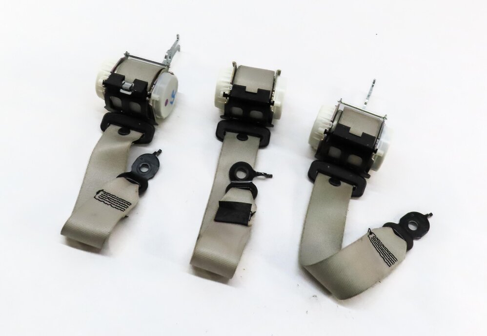 2013 BMW 750i (F01) REAR LEFT RIGHT & CENTER SEATBELT RETRACTOR SET 3 (BEIGE)
