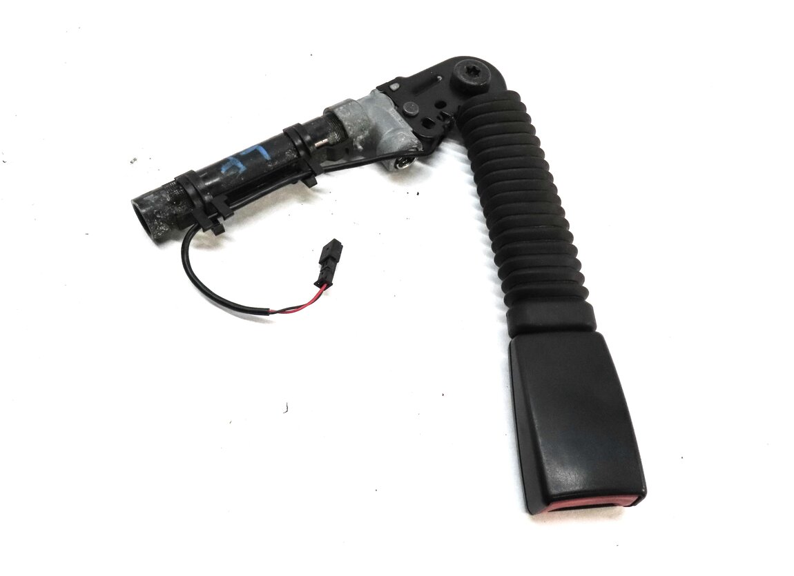 2013-2016 BMW 5 7 SERIES (F01 F10) FRONT LEFT DRIVER SEATBELT BUCKLE RECEIVER