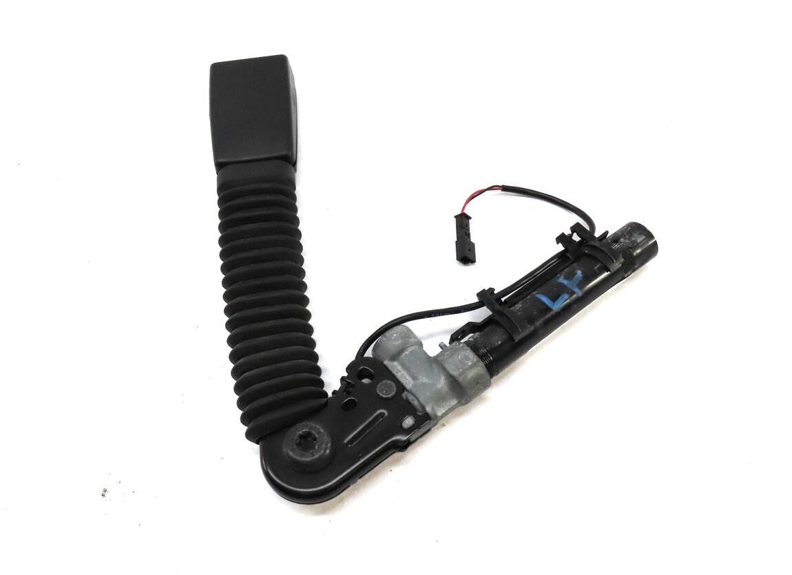 Thumbnail 4: 2013-2016 BMW 5 7 SERIES (F01 F10) FRONT LEFT DRIVER SEATBELT BUCKLE RECEIVER
