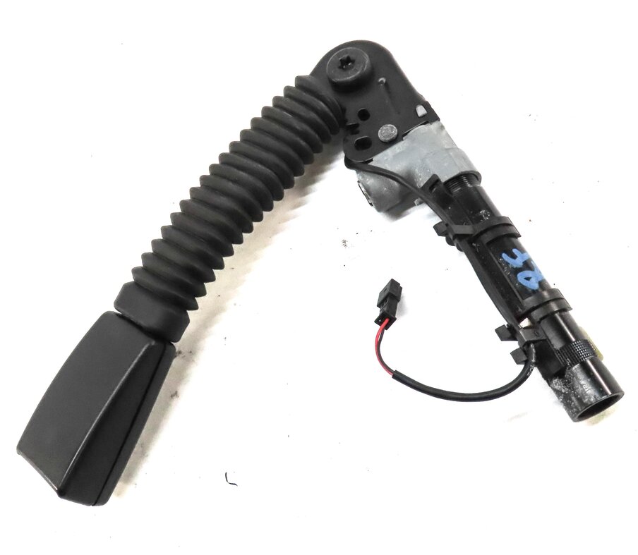 Thumbnail 3: 13-16 BMW 5 7 SERIES (F01 F10) FRONT RIGHT PASSENGER SEATBELT BUCKLE RECEIVER