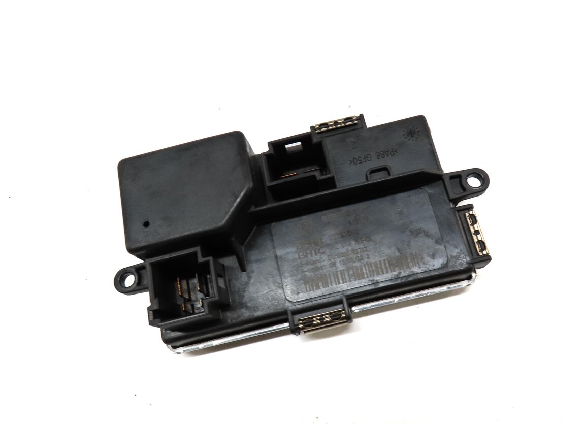 Thumbnail 3: 2013 BMW 750i (F01) FRONT A/C HEATER HVAC BLOWER MOTOR RESISTOR 9226780