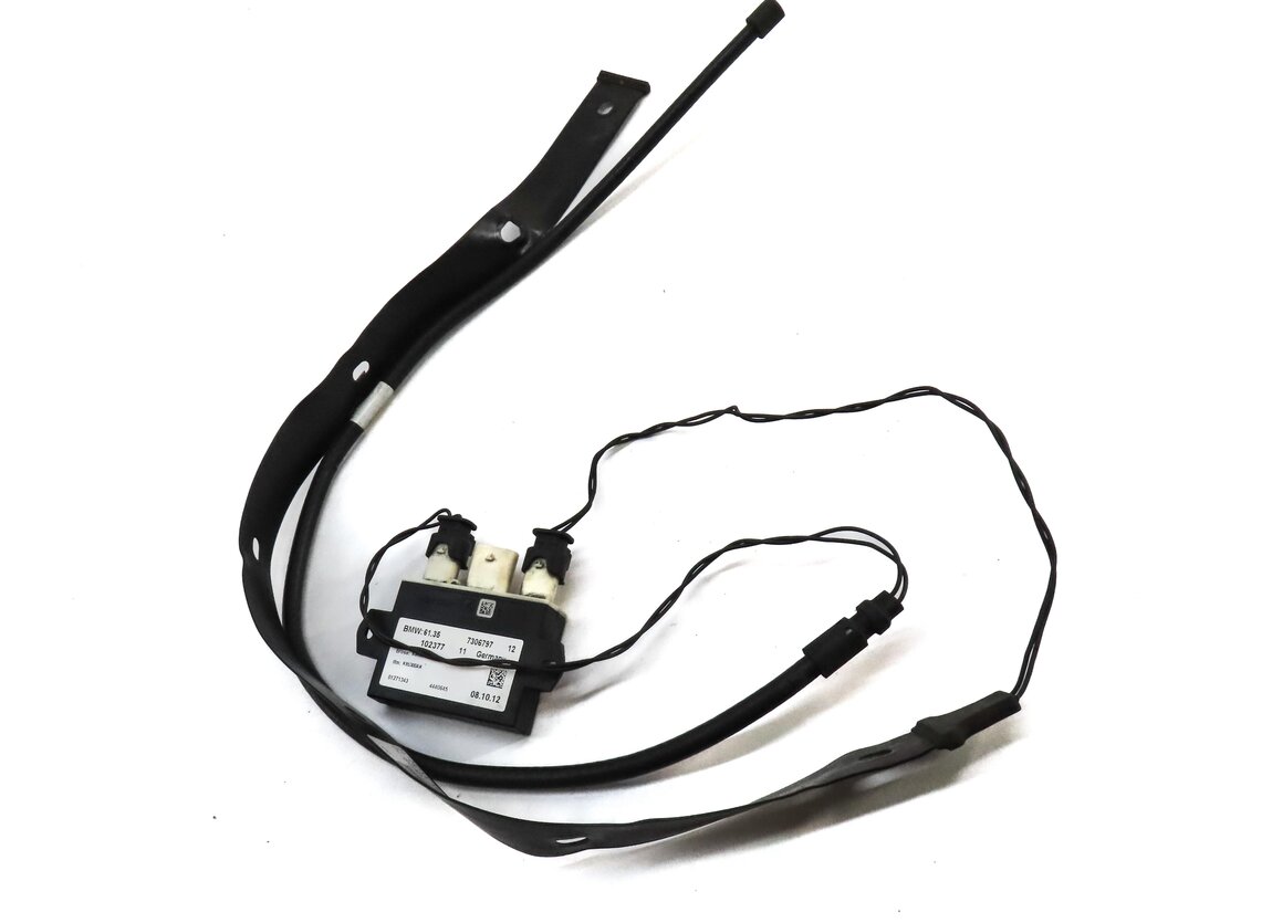 Thumbnail 3: 12-17 BMW 3 4 5 7 X3 X6 (F01 F10 F30) TRUNK KICK PAD SENSOR SMART OPENER MODULE