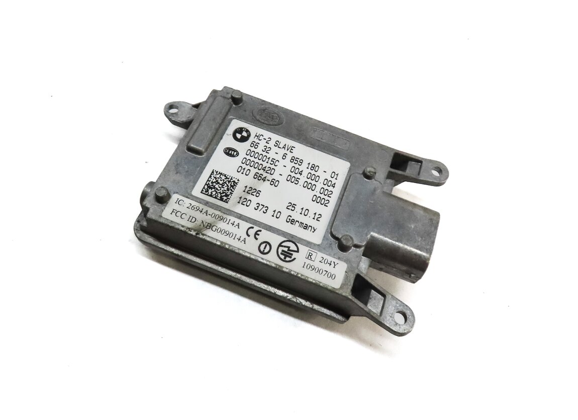 2013 BMW 750i (F01) BLIND SPOT RADAR DISTANCE SENSOR CONTROL MODULE (SLAVE)