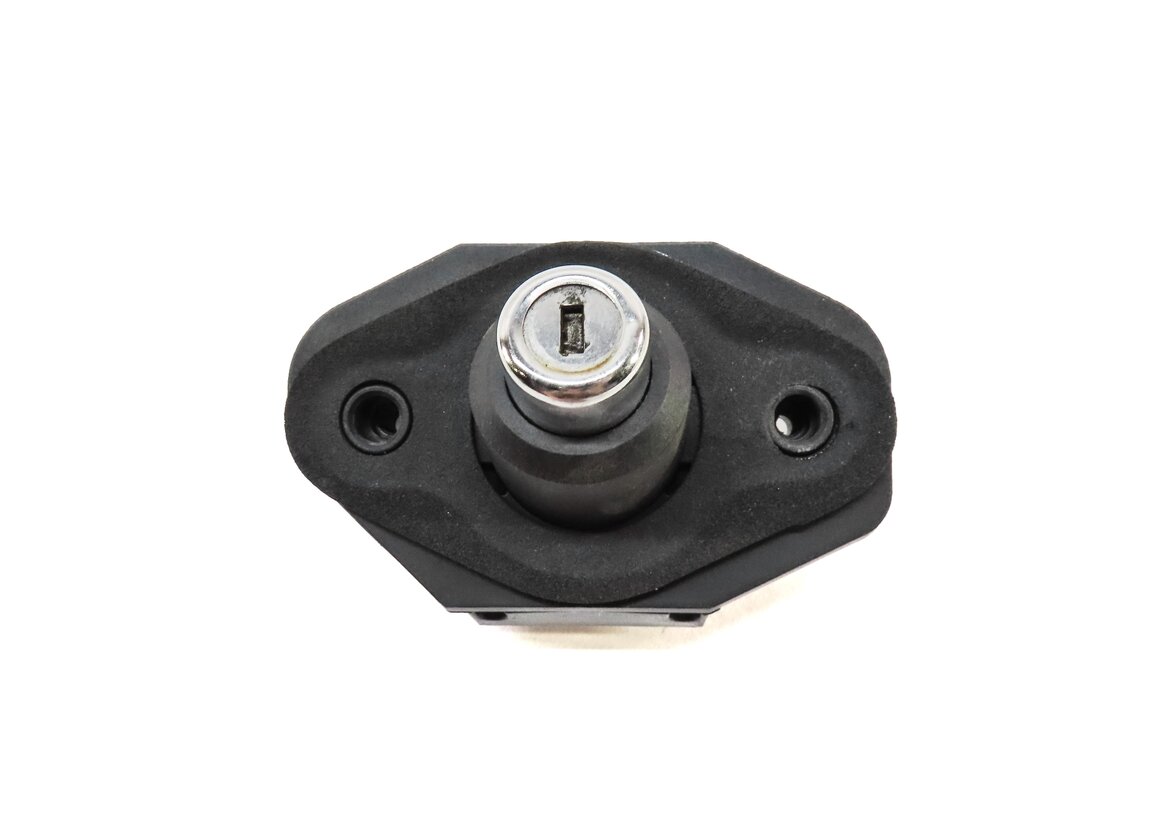 Thumbnail 5: 2013 BMW 750i (F01) HATCH TRUNK LOCK CYLINDER & PUSH OPEN BUTTON w/ SKELETON KEY