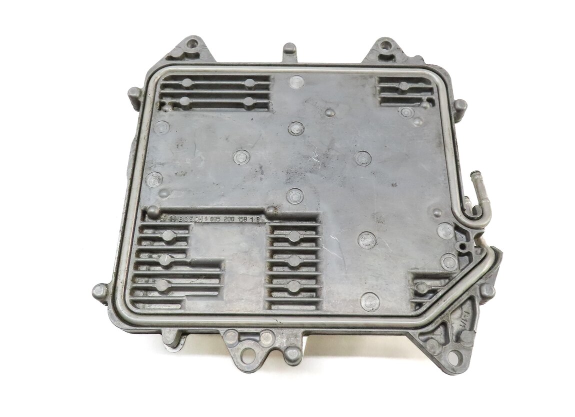 Thumbnail 6: 2013 BMW 750i (F01) 4.4L TURBO N63 CAS COMFORT ENGINE CONTROL MODULE & KEY SET