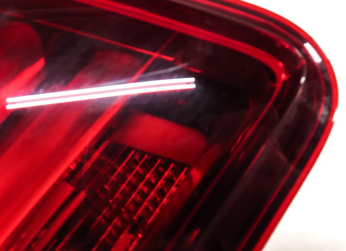 Thumbnail 7: 13-15 BMW 7 SERIES F01 F02 F04 REAR LEFT DRIVER INNER TRUNK TAILLIGHT LIGHT LAMP