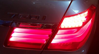 Thumbnail 2: 13-15 BMW 7 SERIES F01 F02 F04 RIGHT PASSENGER INNER TRUNK TAILLIGHT LIGHT LAMP