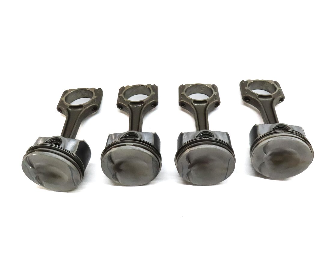 Thumbnail 2: 11-18 VW / AUDI - A3 A4 A5 A6 Q5 TT BEETLE JETTA TIGUAN - 2.0L TURBO PISTON SET4