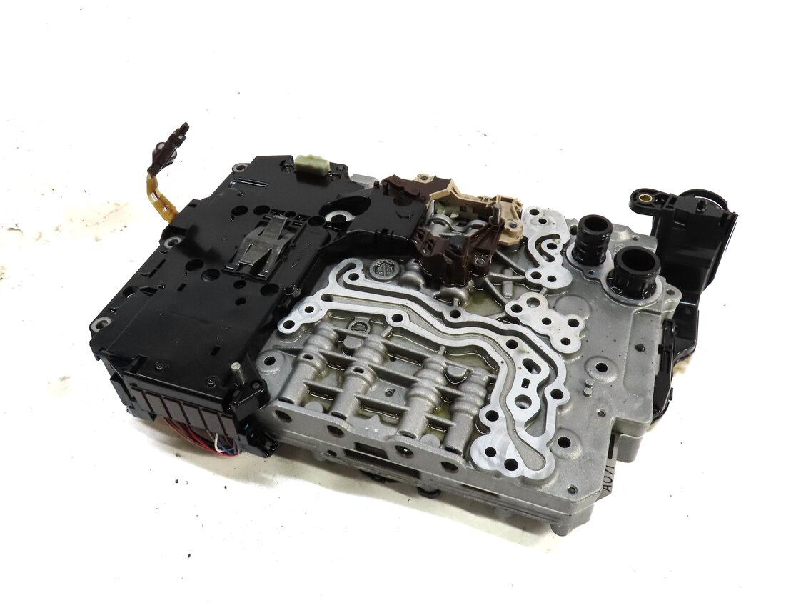 Thumbnail 1: 2013-2015 AUDI A6 (C7) 2.0L AWD QUATTRO - AUTO AUTOMATIC TRANSMISSION VALVE BODY
