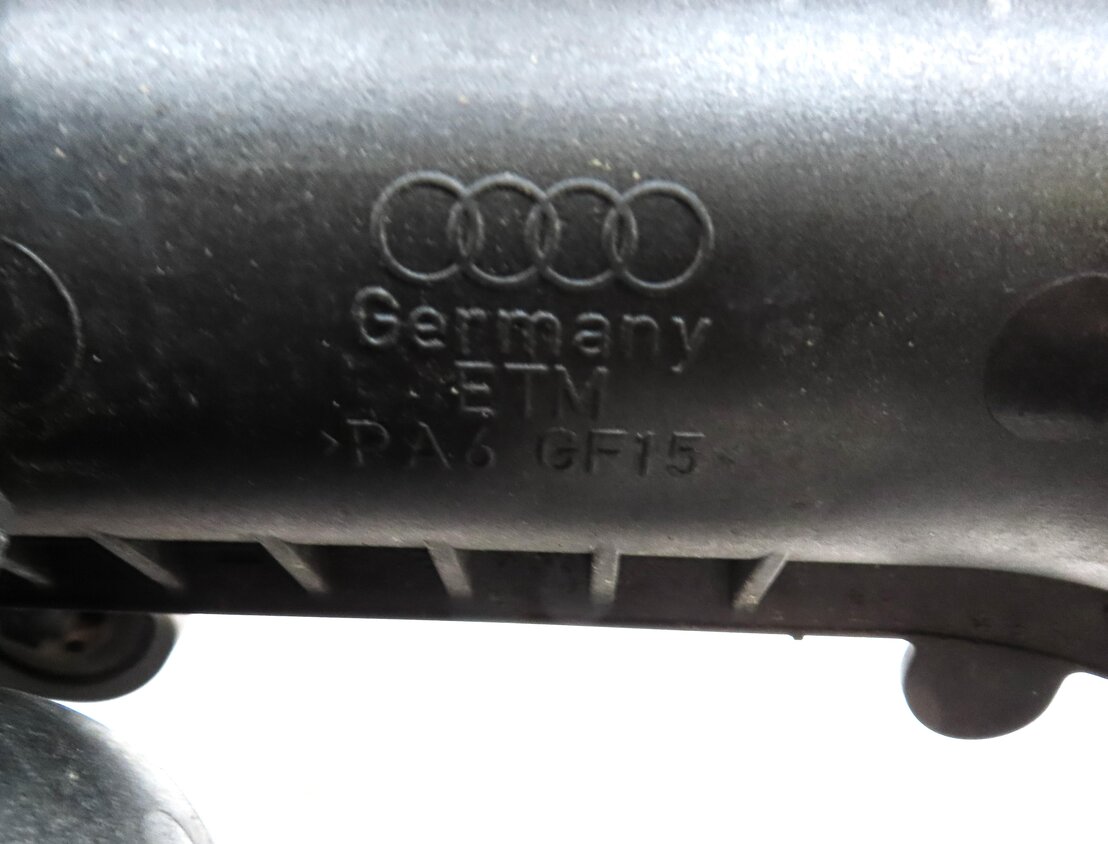 Thumbnail 6: 2014 AUDI A6 (C7) 2.0L TURBO CAED ENGINE INTERCOOLER PRESSURE PIPE w/ DAMPER BOX