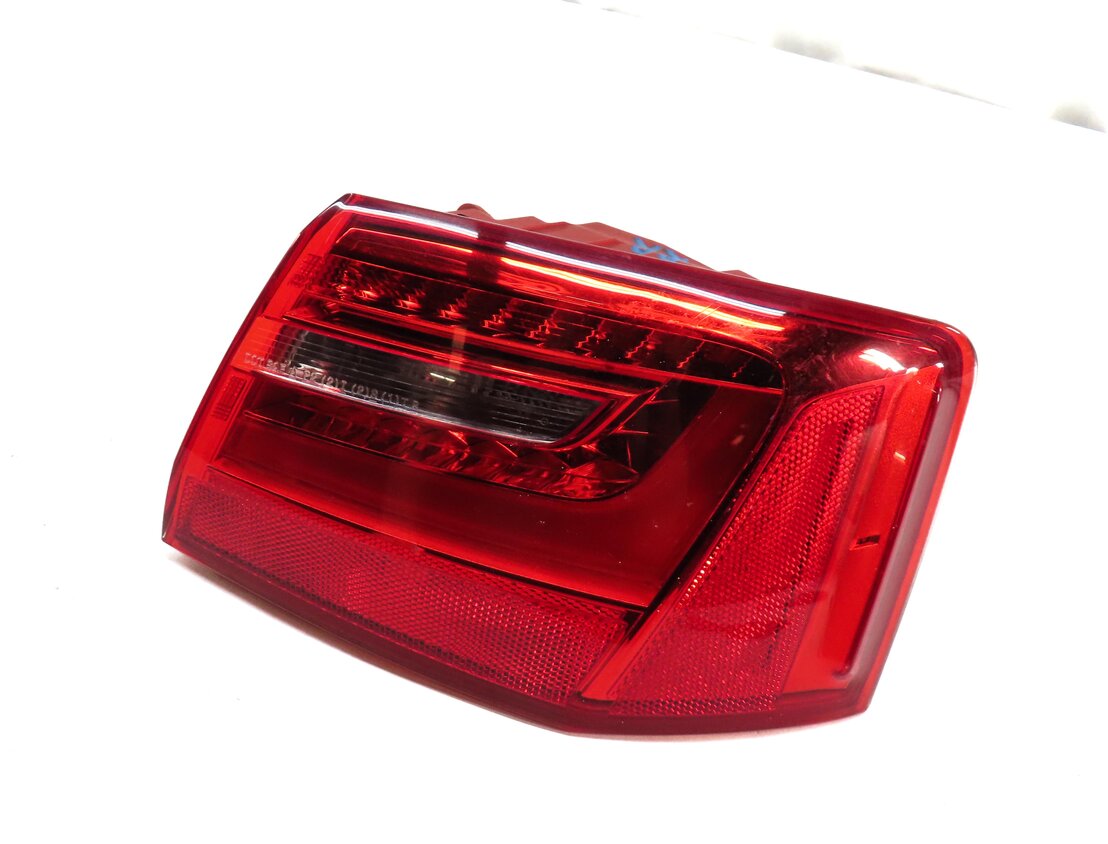 2012-2015 AUDI A6 S6 (C7) RIGHT PASSENGER OUTER TAILLIGHT BRAKE LIGHT LAMP (LED)