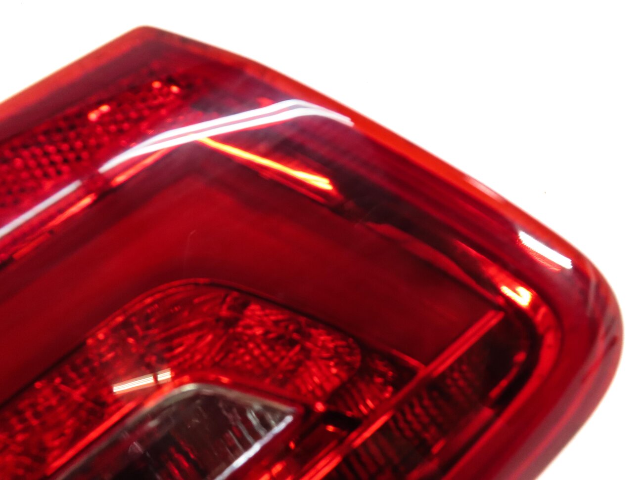 Thumbnail 7: 2012-2015 AUDI A6 S6 (C7) RIGHT PASSENGER TRUNK INNER LED TAILLIGHT LIGHT LAMP