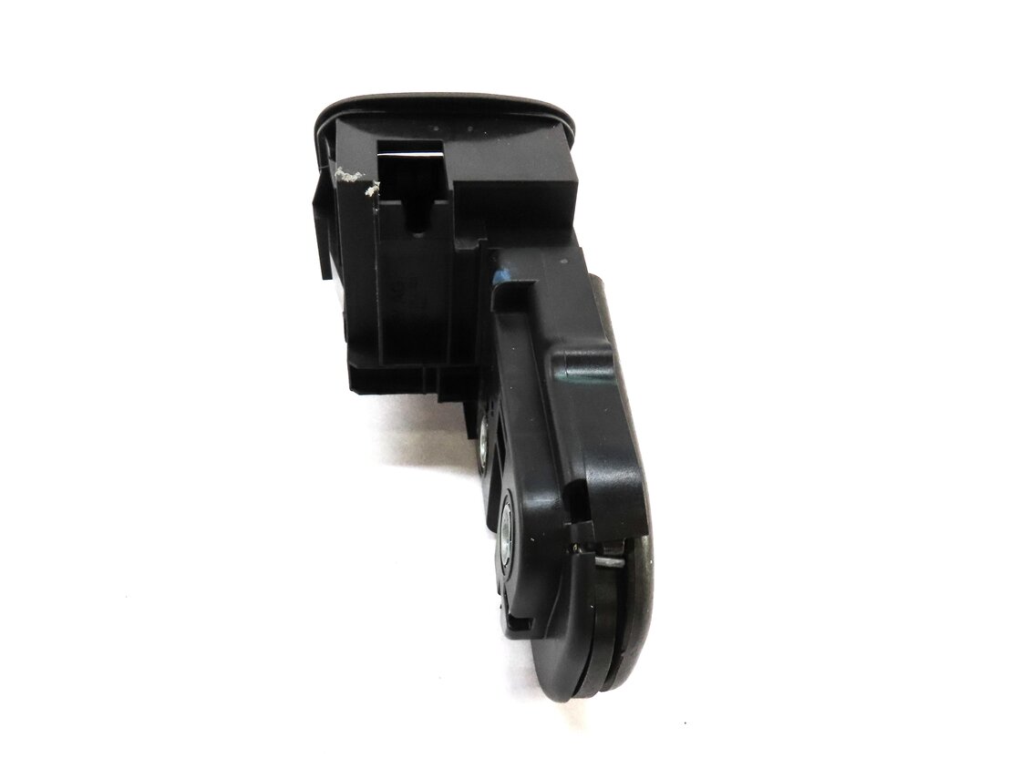 Thumbnail 5: 2014 AUDI A6 (C7) REAR LEFT FOLD UP DOWN SEAT LOCK LATCH & RELEASE BUTTON