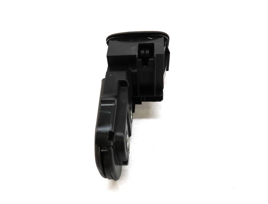 Thumbnail 5: 2014 AUDI A6 (C7) REAR RIGHT FOLD UP DOWN SEAT LOCK LATCH RELEASE BUTTON