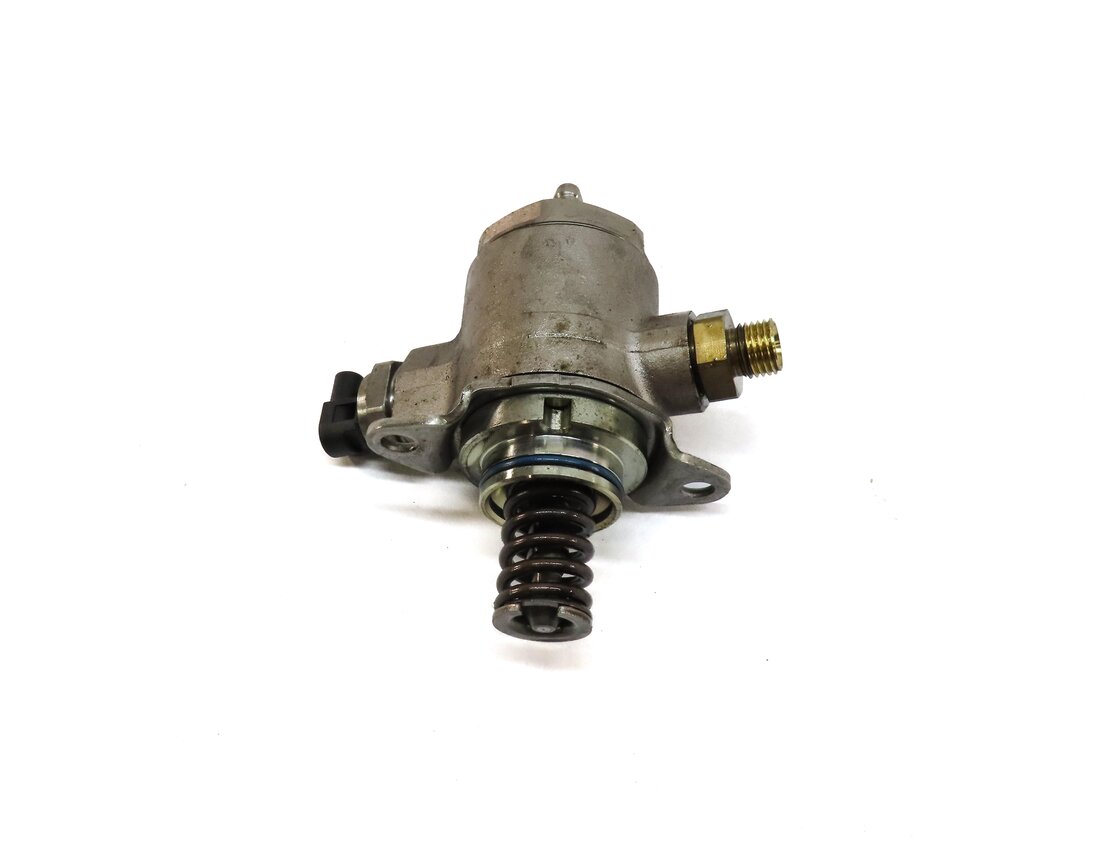 Thumbnail 5: 13-17 AUDI A4 A5 A6 Q5 TT (B8 C7 8K 8T 8R MK3) 2.0L ENGINE MECHANICAL FUEL PUMP