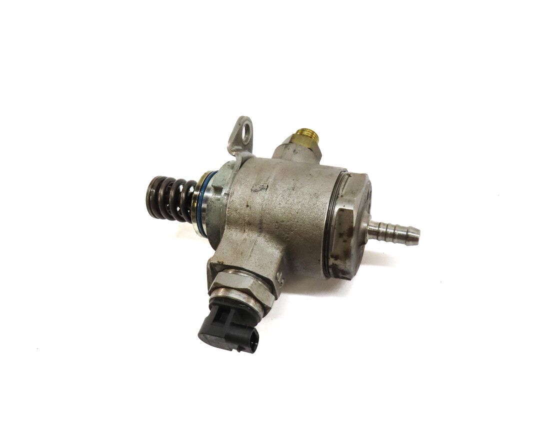Thumbnail 7: 13-17 AUDI A4 A5 A6 Q5 TT (B8 C7 8K 8T 8R MK3) 2.0L ENGINE MECHANICAL FUEL PUMP