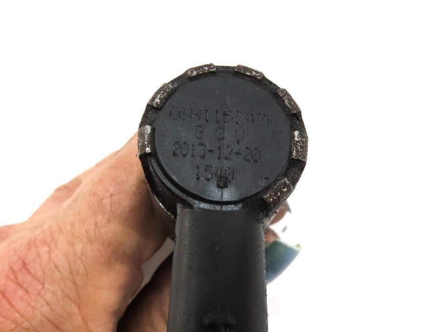 Thumbnail 5: 2014 AUDI A6 (C7) 2.0L TURBO CAED ENGINE OIL PRESSURE SOLENOID 06H115243F