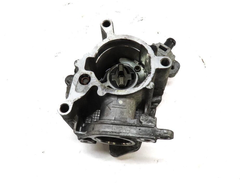 Thumbnail 5: 2009-2017 AUDI A4 A5 A6 (B8 8T 8K C7) 2.0L TURBO ENGINE BRAKE VACUUM PUMP