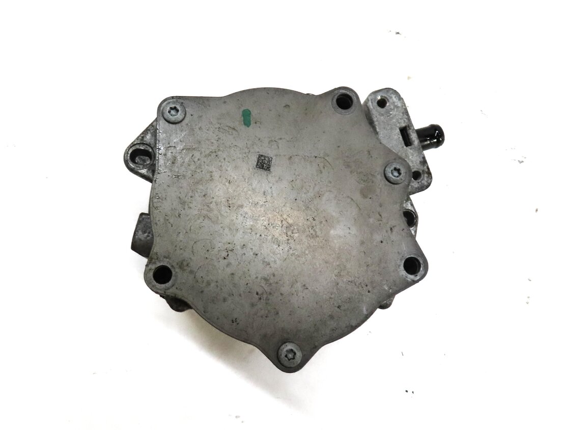 Thumbnail 6: 2009-2017 AUDI A4 A5 A6 (B8 8T 8K C7) 2.0L TURBO ENGINE BRAKE VACUUM PUMP