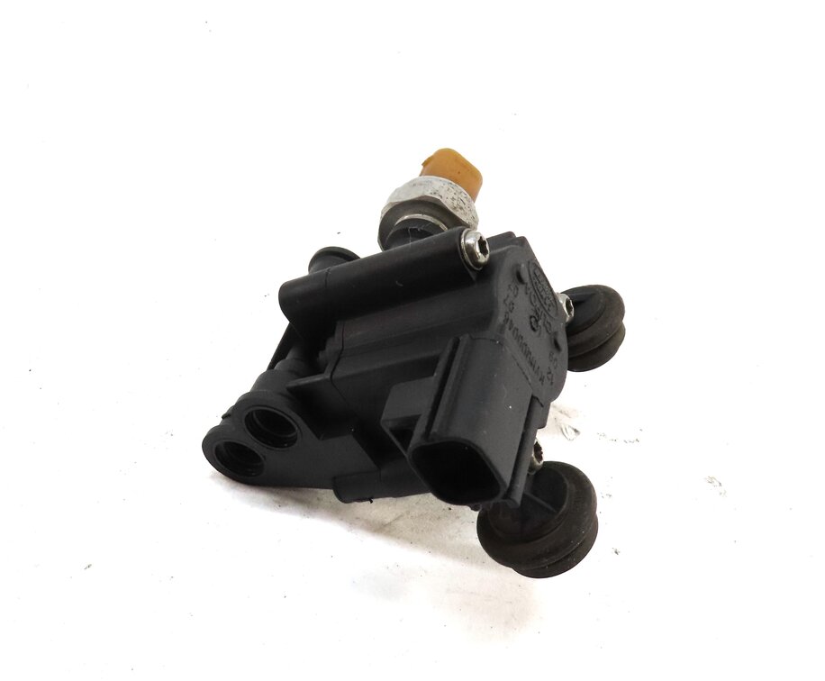 Thumbnail 10: 2008 RANGE ROVER SPORT (L320) AIR SUSPENSION TRANSFER RELIEF VALVE SET 3