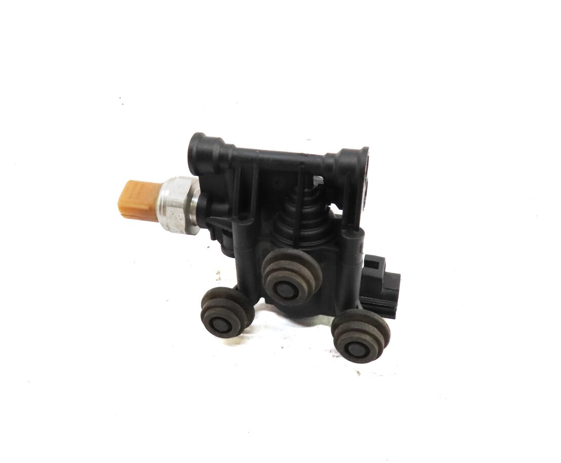 Thumbnail 8: 2008 RANGE ROVER SPORT (L320) AIR SUSPENSION TRANSFER RELIEF VALVE SET 3