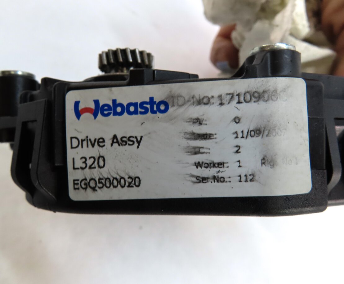 Thumbnail 6: 06-13 RANGE ROVER SPORT (L320) POWER SUNROOF MOTOR SUN ROOF WINDOW ADJUST MOTOR