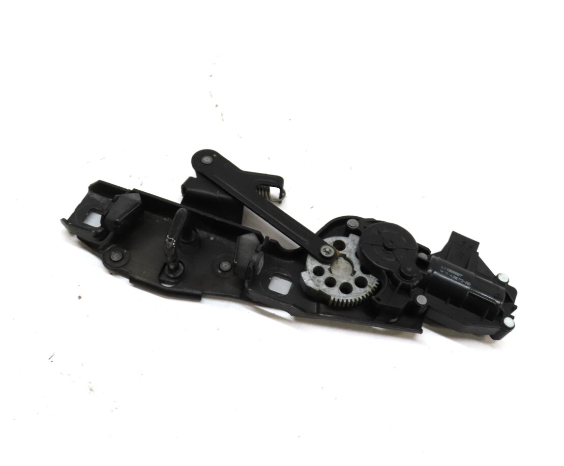 2008 RANGE ROVER SPORT (L320) REAR HATCH TRUNK STRIKER PLATE LOCK LATCH ACTUATOR