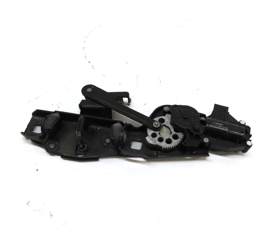 Thumbnail 2: 2008 RANGE ROVER SPORT (L320) REAR HATCH TRUNK STRIKER PLATE LOCK LATCH ACTUATOR