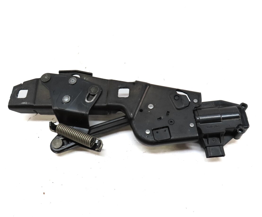 Thumbnail 6: 2008 RANGE ROVER SPORT (L320) REAR HATCH TRUNK STRIKER PLATE LOCK LATCH ACTUATOR