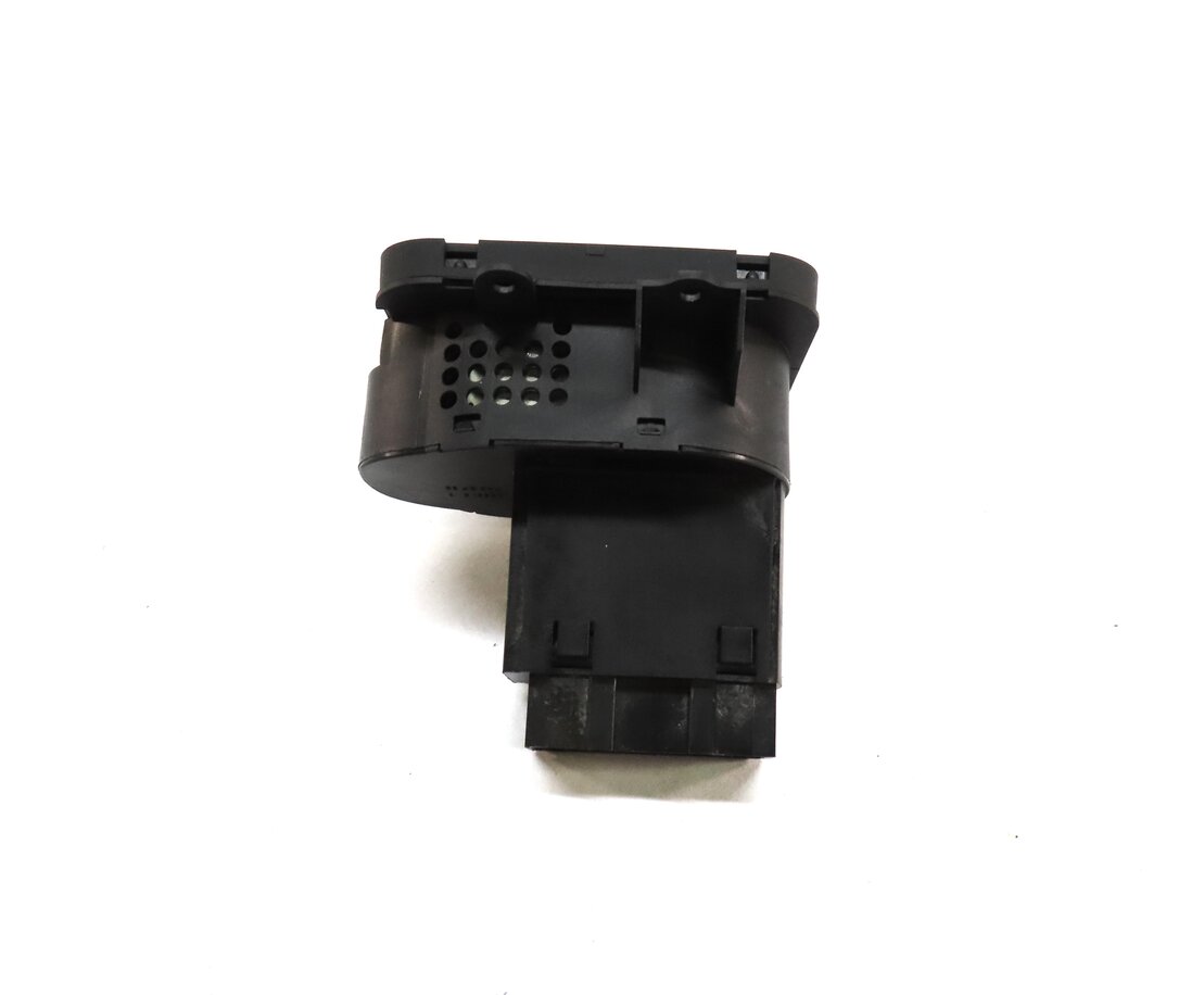 Thumbnail 4: 2005-2009 LAND ROVER LR3 / RANGE ROVER SPORT (L320) HEADLIGHT SWITCH