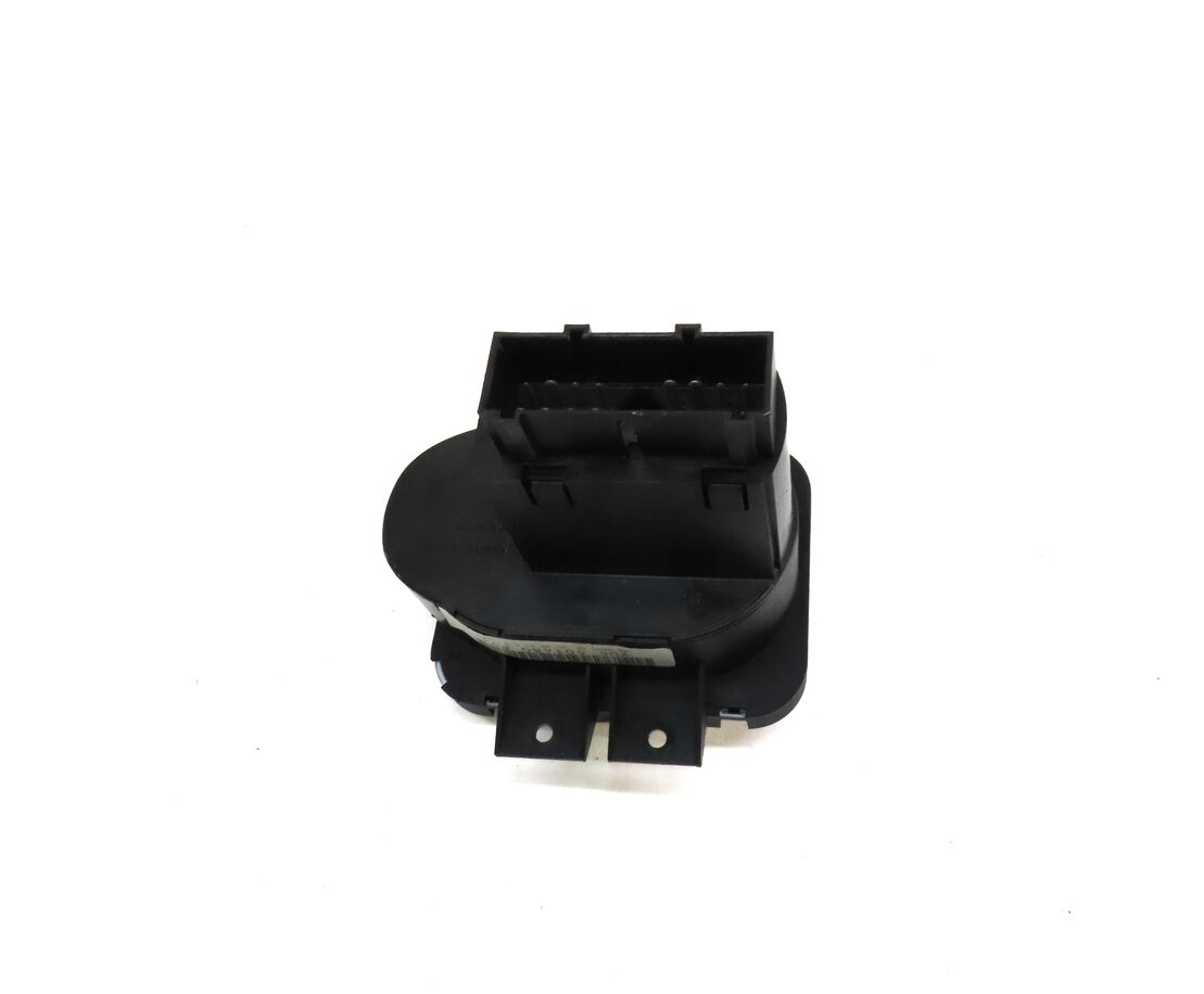 Thumbnail 5: 2005-2009 LAND ROVER LR3 / RANGE ROVER SPORT (L320) HEADLIGHT SWITCH